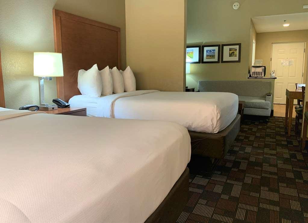 Western Hershey 3*