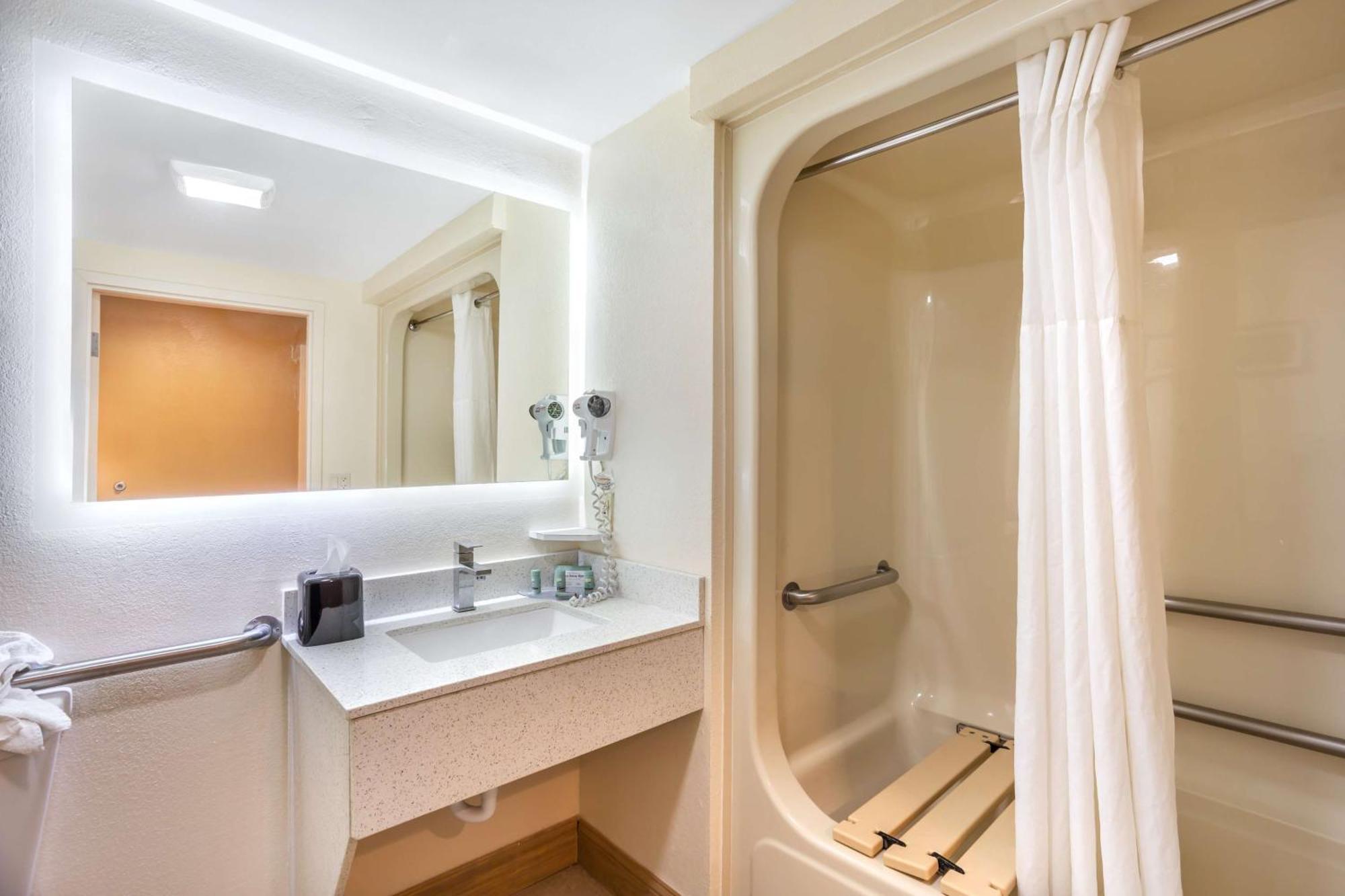 Hotel Western Hershey 3*