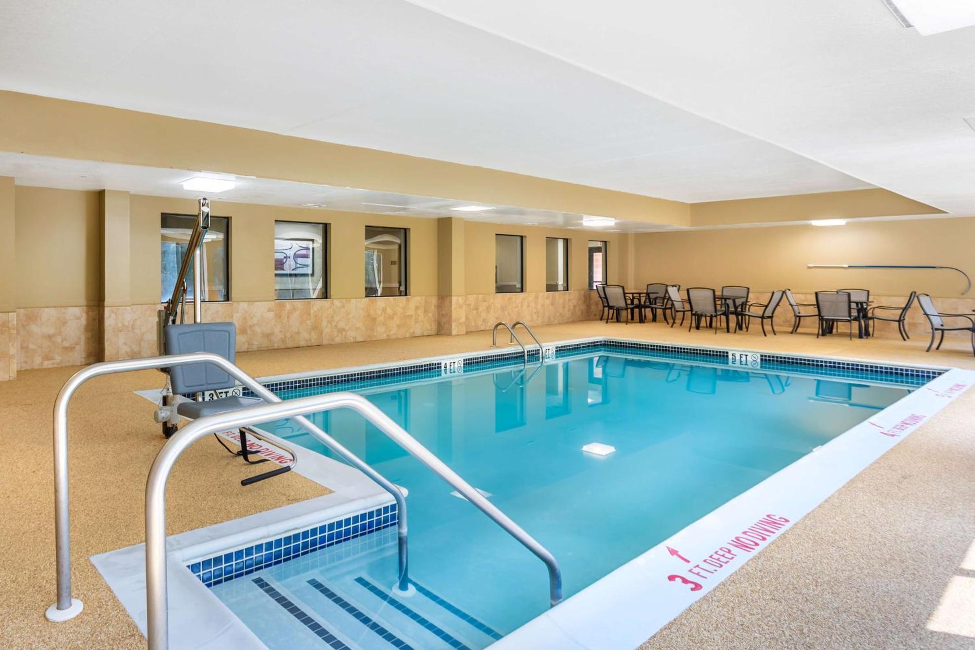 Western Hershey Hotel 3*